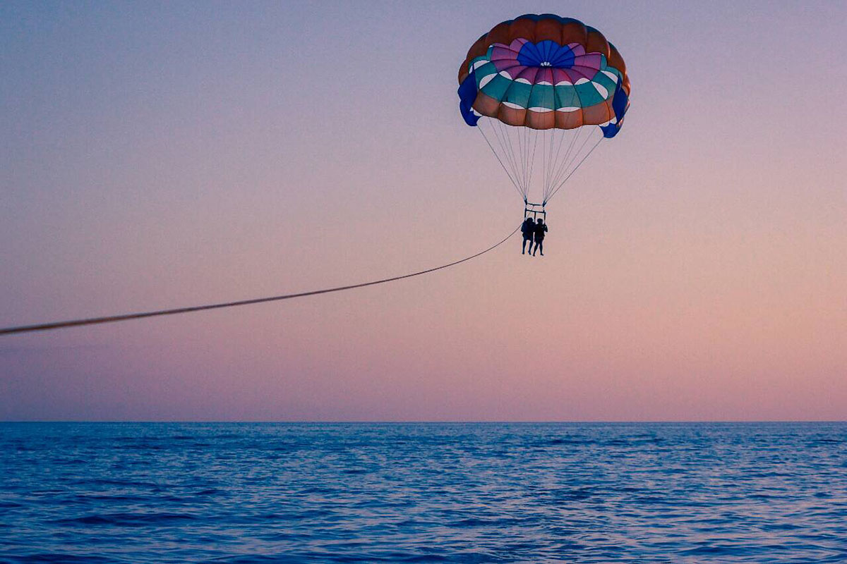 02_elia_beach_parasailing