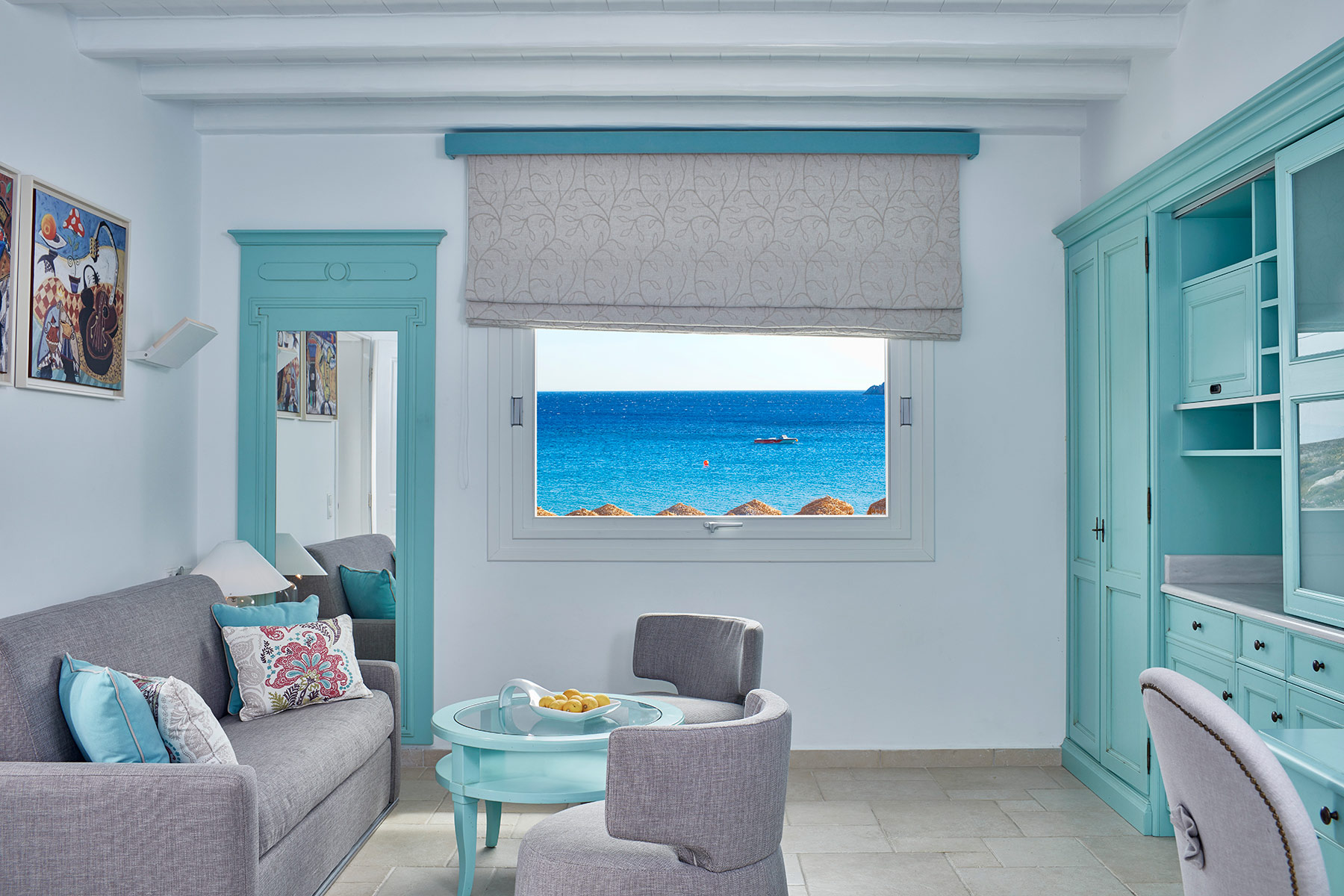 04_elia_beach_family_plus_sea