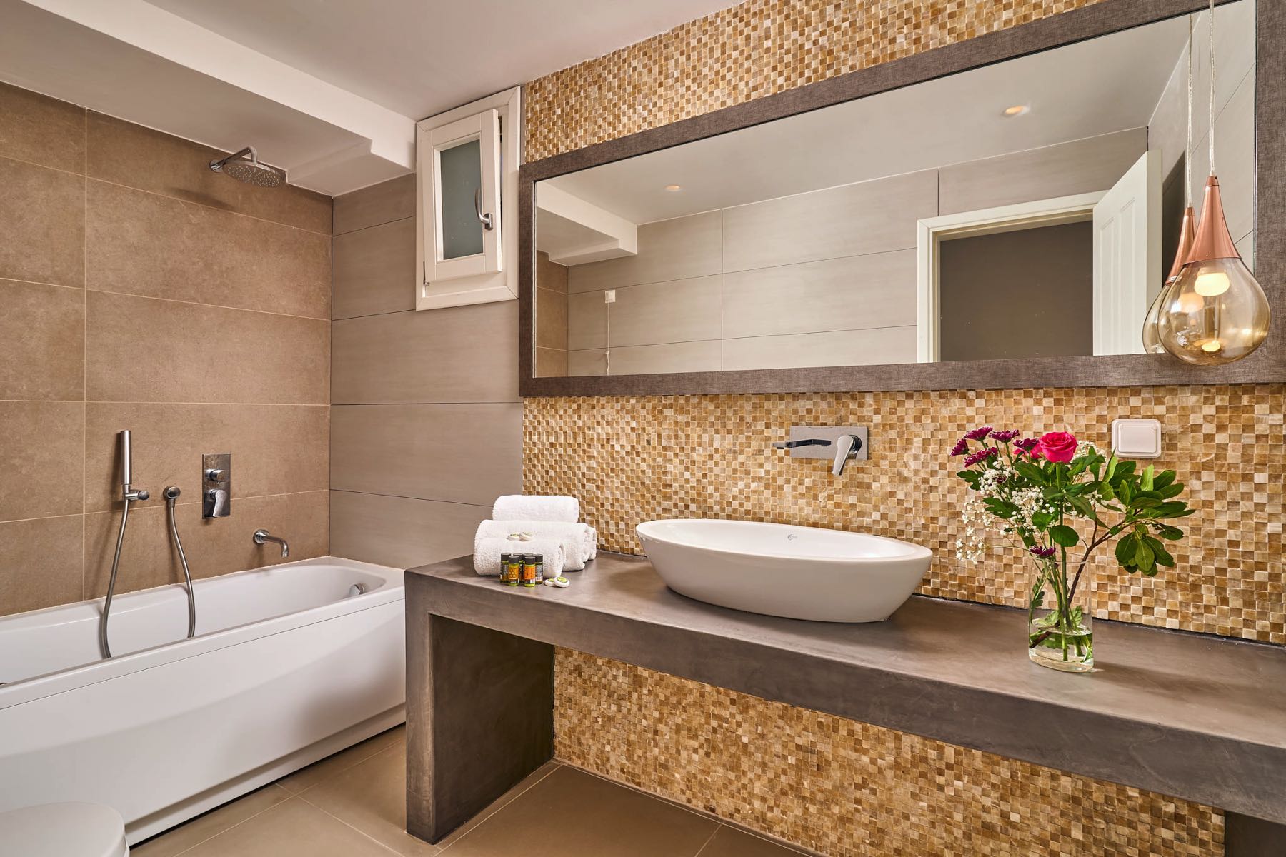 elia suites 3 bedroom with pool 8
