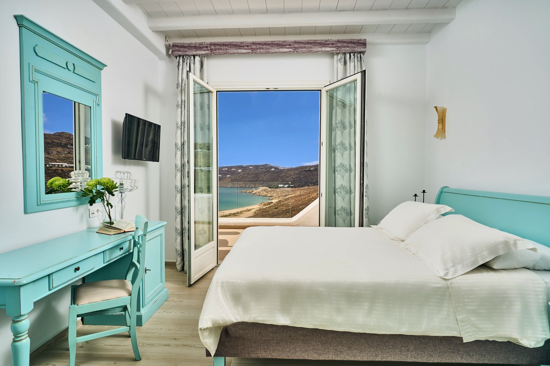 elia suites 3 bedroom with sea view 4