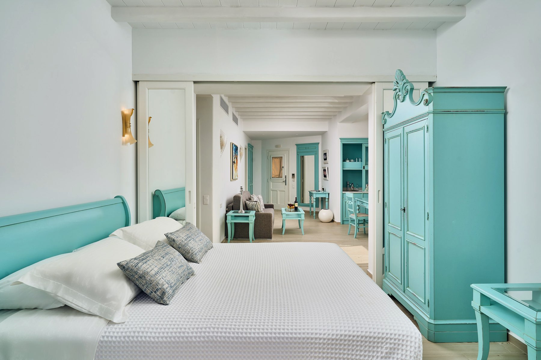 elia suites 3 bedroom with sea view 7
