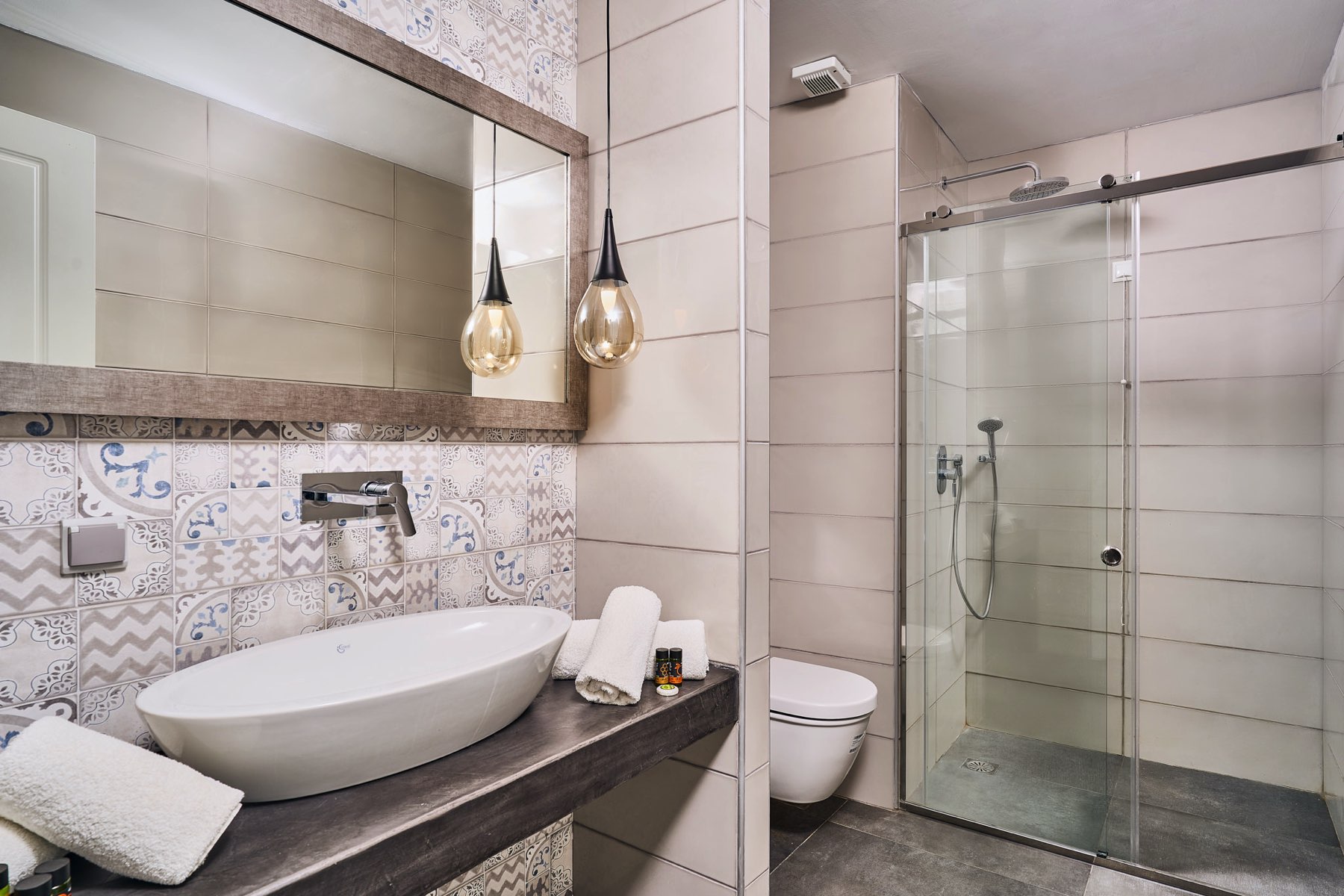 elia suites 3 bedroom with sea view 9